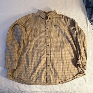 Eddie Bauer Button down long sleeve